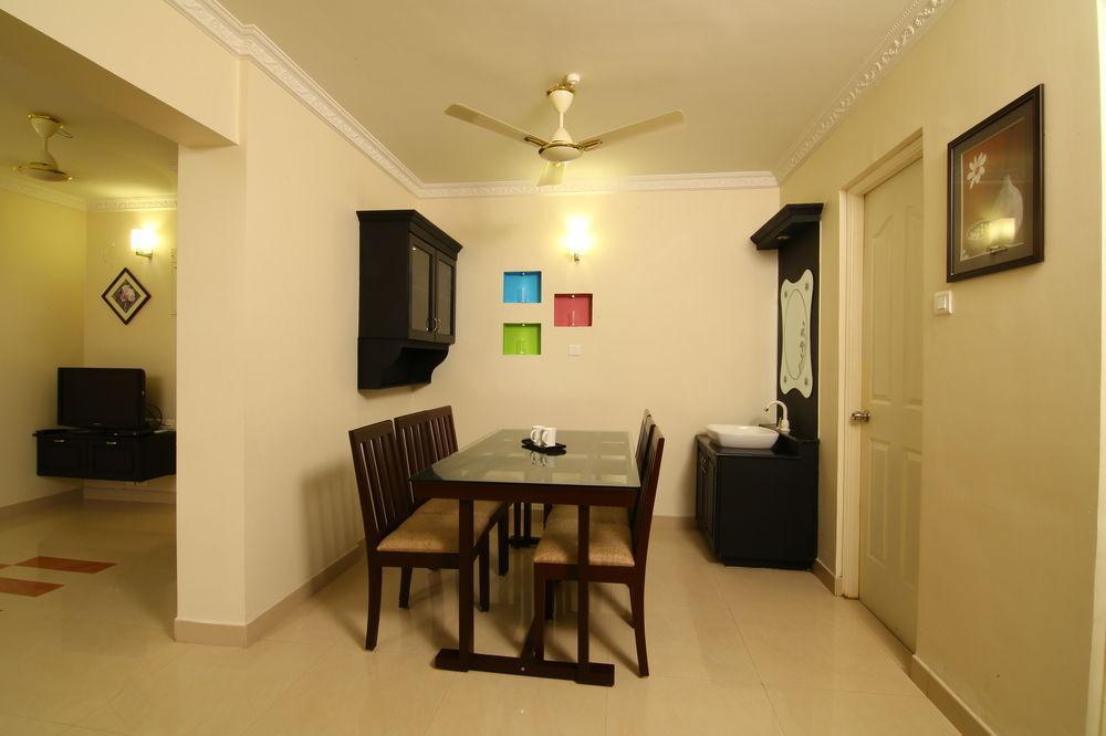 Atlas Airport Hotel Apartment Nedumbassery Extérieur photo