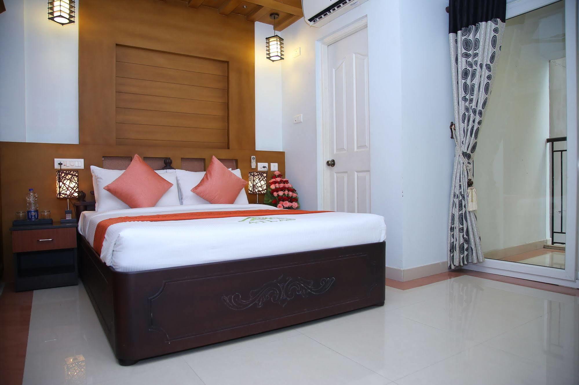 Atlas Airport Hotel Apartment Nedumbassery Extérieur photo