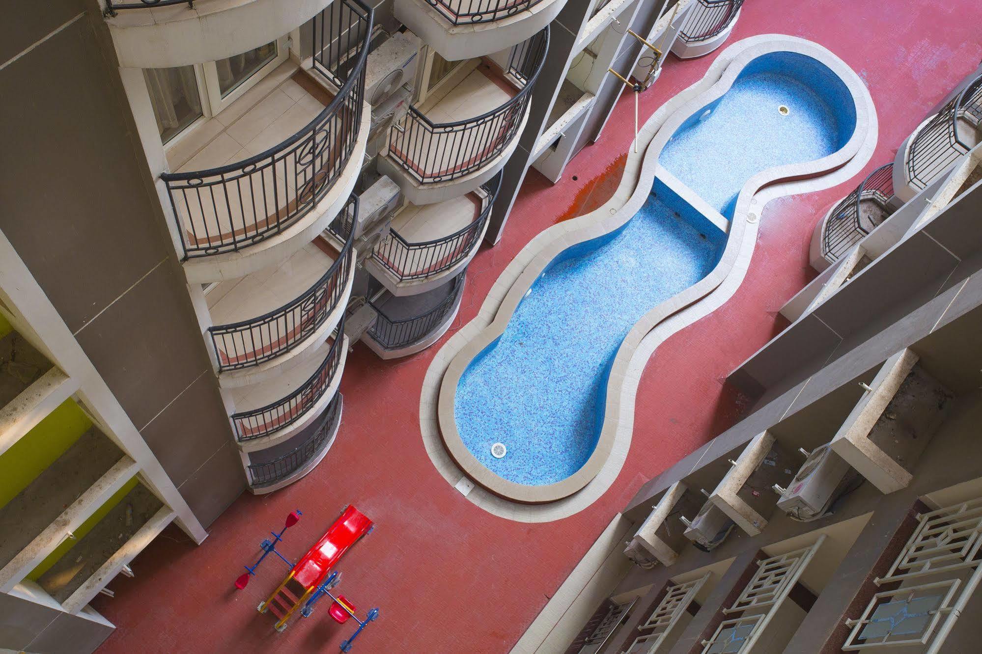 Atlas Airport Hotel Apartment Nedumbassery Extérieur photo