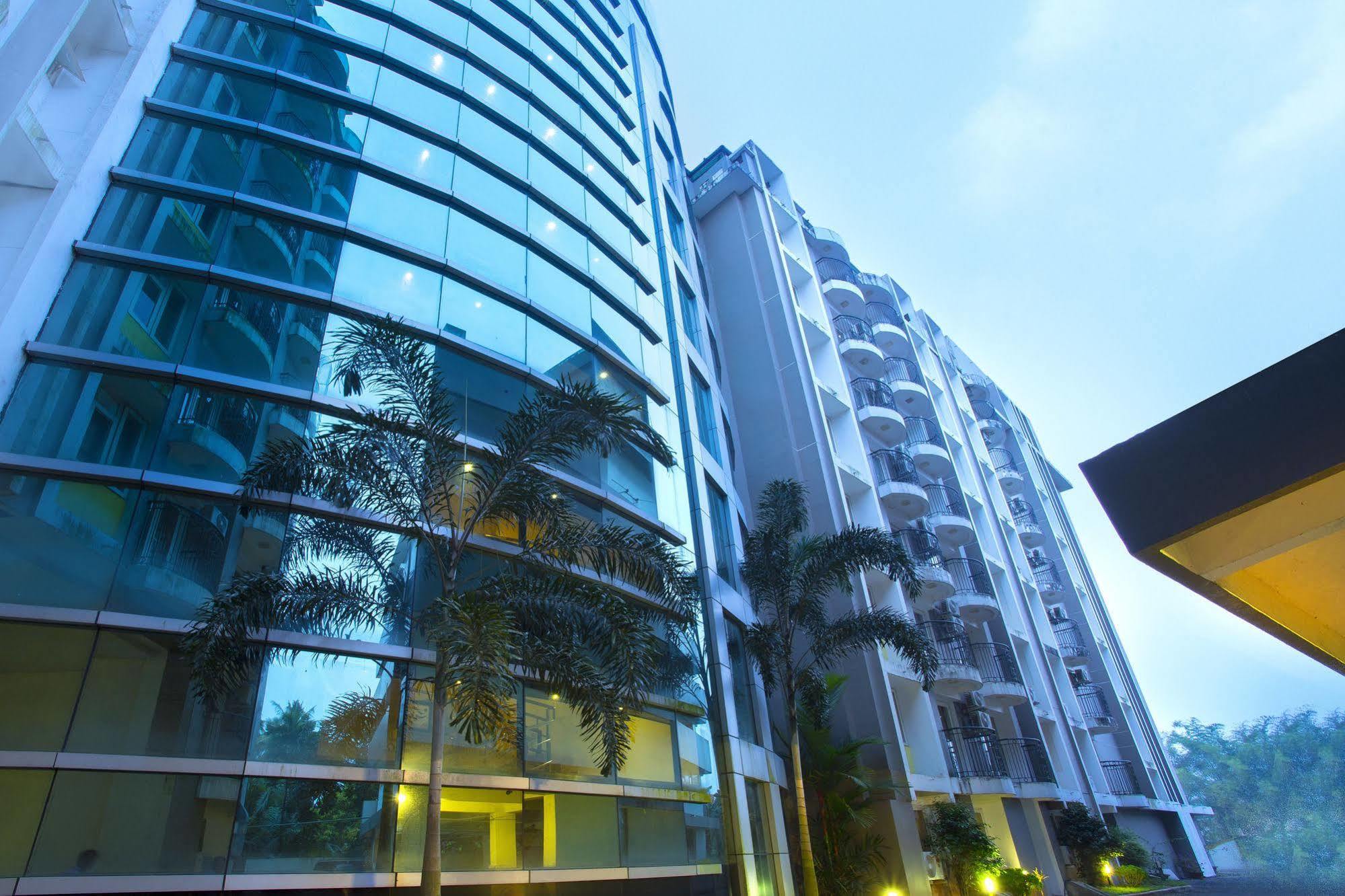 Atlas Airport Hotel Apartment Nedumbassery Extérieur photo