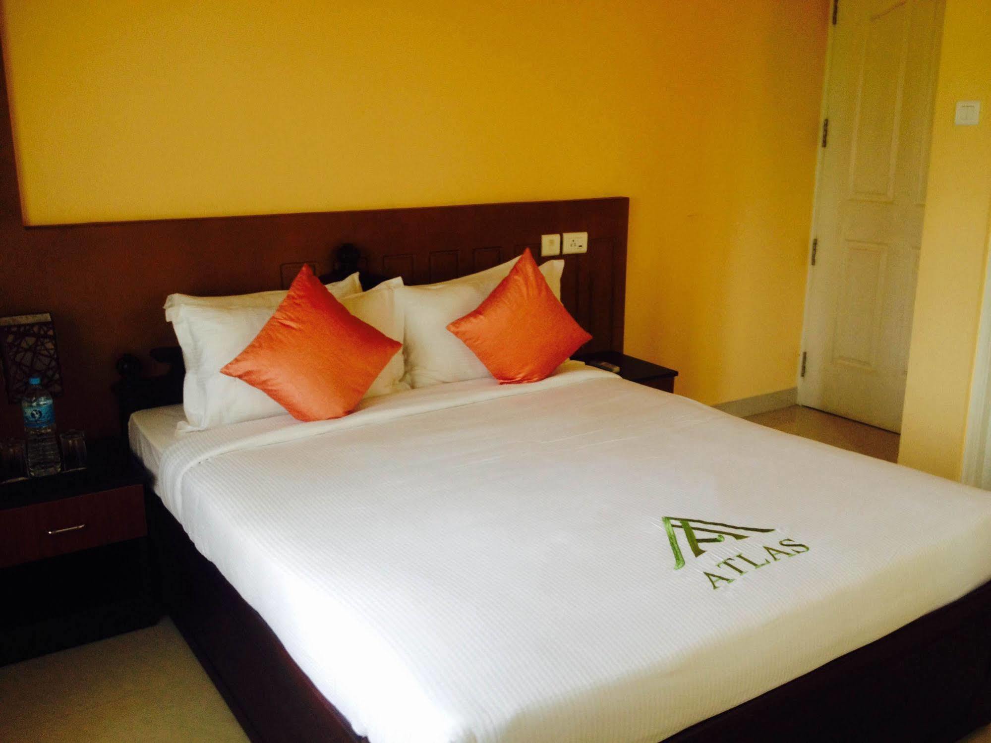 Atlas Airport Hotel Apartment Nedumbassery Extérieur photo